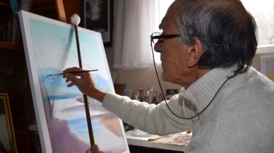 55 yıldır en yakın arkadaşı resim tuvali oldu! Atölyesini kurdu