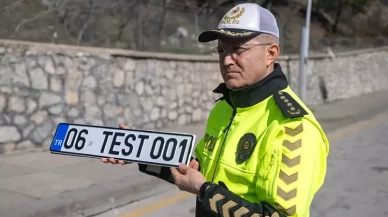 Plakalarda karekod ve mühür detayı