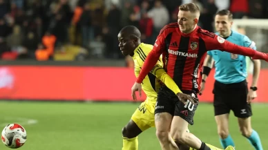 Gaziantep FK-Fenerbahçe maçı gecikmeli başladı