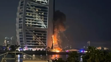 Dubai’nin simgesinde yangın paniği! Burj Al Arab’ın cephesi alev aldı