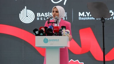 Bakan Göktaş Kocaeli'de kadınlarla buluştu