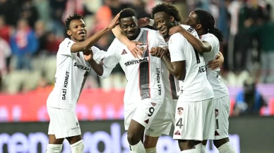 Gaziantep Fk, Antalyaspor deplasmanında gol yağdırdı