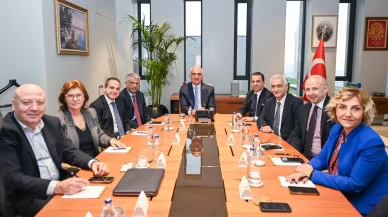 Bakan Ersoy’dan 2026 turizmi için kritik toplantı: Küresel risklere karşı Türkiye hazırlıklarını güçlendiriyor