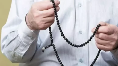 Arefe günü hangi tesbihler çekilmeli?