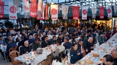 Muğla’da gönül siyasetinin örneği: MHP iftarda vatandaşla bir arada