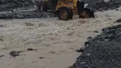 Elazığ'da sel faciası: Gökdere Köyü'nde alternatif yol sular altında kaldı