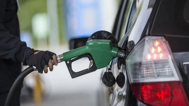 Bu gece yarısından itibaren benzin ve motorine yeni zam geliyor!