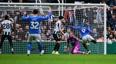 Sunderland, Newcastle United'ı bir kez daha devirdi
