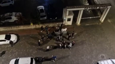 Sahurda davul ritimlerine kapılan vatandaş halay çekti!