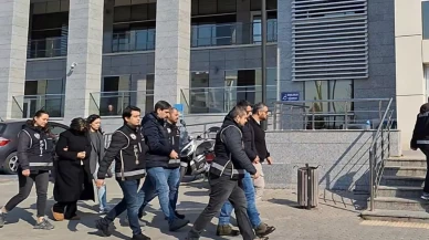 Nikah memuru rüşvetle evlenme işlemlerini yaparken yakalandı