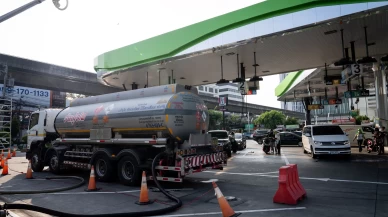 Akaryakıt fiyatları o ülkede bir gecede fırladı: İstasyonlarda kuyruklar oluştu!