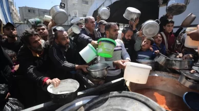 Fİlistinli yetkili isyan etti: Gazze’ye “Coca-Cola ve Nutella” yardımı iddiası