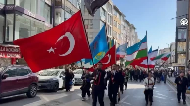 İstanbul’da Türk Dünyası rüzgarı! 14 farklı bölgeden 250 çocuk Kadıköy’ü renklendirdi