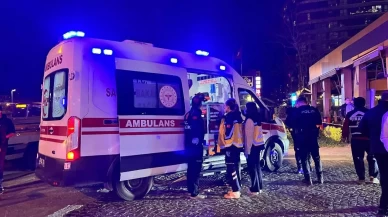 Kontrolden çıkan araç kafeye daldı: 6 yaralı