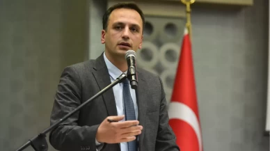 CHP'li Bornova Belediye Başkanı Ömer Eşki 'nitelikli dolandırıcılık'tan gözaltına alındı