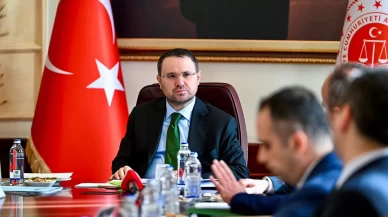 Bakan Gürlek, Türkiye Noterler Birliği heyeti ile görüştü