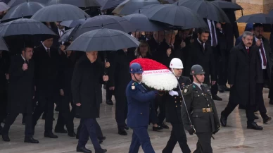 Devlet erkanı Anıtkabir'i ziyaret etti