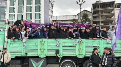 TFF 3. Lig’de haftanın en ilginç taraftar görüntüleri Hopa’dan geldi