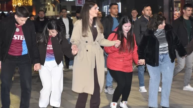 Trabzonspor taraftarının galibiyet coşkusu sokaklara taştı