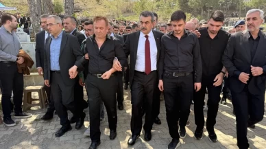 Ayla öğretmen’in eşinden yürek yakan veda