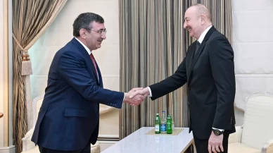 Bakü'deki zirvede Cevdet Yılmaz'dan Aliyev'e KKTC teşekkürü