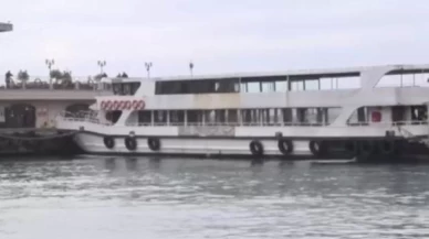 Kadıköy’de yolcu teknesinde yangın!