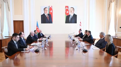 KKTC Başbakanı Üstel, Azerbaycan Başbakanı Asadov'la görüştü