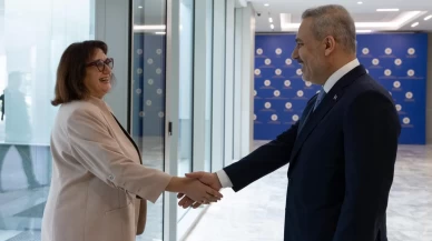 Bakan Fidan, Avrupa Komisyonu Komiseri Suica ile bir araya geldi