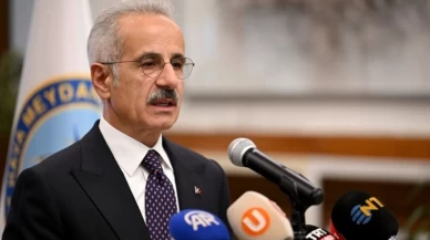 Havalimanlarında görülmemiş yoğunluk alarmı!