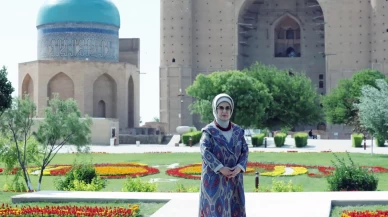 Emine Erdoğan’dan anlamlı ziyaret: Hoca Ahmet Yesevi Türbesi'nde dua etti
