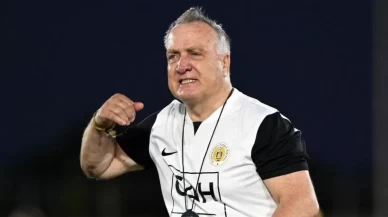 Dick Advocaat yeniden Curaçao Milli Takımı’nın başında