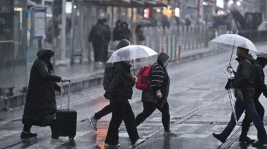 Meteorolojiden peş peşe uyarı! Şiddetli fırtına, sağanak ve toz taşınımı geliyor!