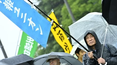 Tokyo sokakları sırılsıklam ama kararlı! 97. May Day mitinginde binlerin sesi yükseldi!