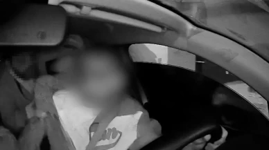 Taksicilerden uygulamalı yolcu taşıyan sürücüye darp! Kadın yolcu korku dolu anlar yaşadı