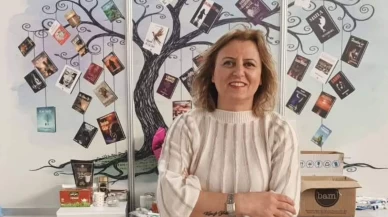 Ünlü Yazar Ayten Öztürk hayatını kaybetti