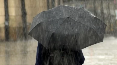 Meteoroloji’den 'kuvvetli' uyarı! Bugün dışarı çıkacaklar dikkat: Sağanak ve gök gürültüsü hangi illeri vuracak?