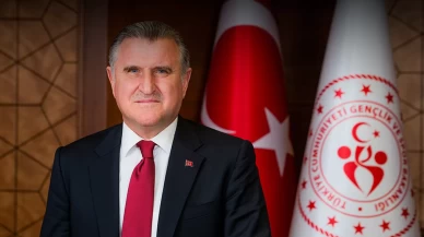 Türk sporunda bir ilk! Bakan Bak 'Gurur günümüz' diyerek tebrik mesajı yayımladı