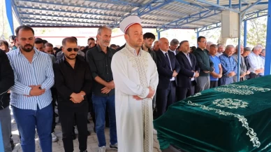 Kübra Yapıcı memleketinde son yolculuğuna uğurlandı! Kahramanmaraş’ta gözyaşları sel oldu: 'Bir çocuk annesiydi...'
