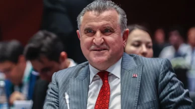 Bakan Bak'tan Millilere Dünya Kupası motivasyonu: Finale kadar yürüyeceklerine inanıyoruz