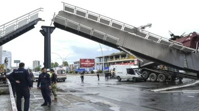 TIR sürücüsünün inanılmaz hatası köprüyü yerle bir etti!