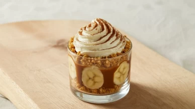 Pratik karamelli ve muzlu banoffee kup