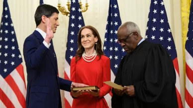 Fed'in yeni başkanı Kevin Warsh, yemin ederek göreve başladı!
