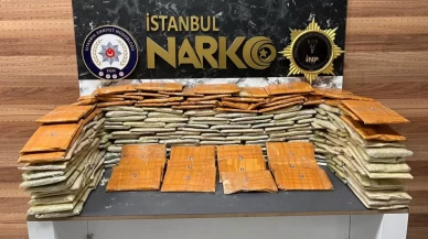Bağcılar’da dev operasyon: Duş malzemelerinin içinden zehir çıktı!