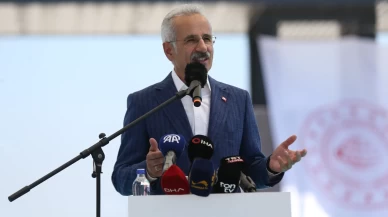 Ulaştırma Bakanı Uraloğlu'ndan denizcilikte dev hamle: Yeni Gelibolu İskelesi hizmete açıldı