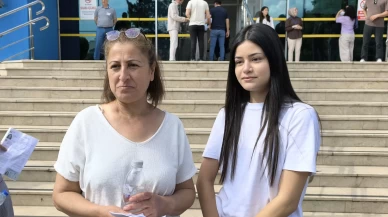 Karabük’te anne ve kızı aynı sırada YKS heyecanı yaşadı! 33 yıl sonra gelen karar
