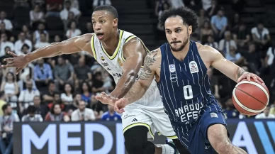 Anadolu Efes evinde kazandı
