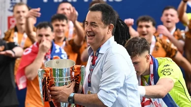 Hull City transferi açıyor