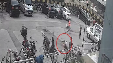 12'nci kattan düşüp hayatta kalan kızın babası: 'Mucize yaşadık'