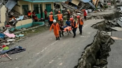 7,8 şiddetindeki depremde acı bilanço