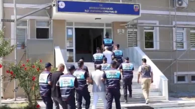 Uyuşturucu satıcılarına eş zamanlı baskın! Çok sayıda silah ve yasaklı madde ele geçirildi